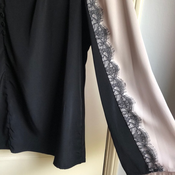 Like New! Alfani Black & Cream Blouse - Picture 4 of 5